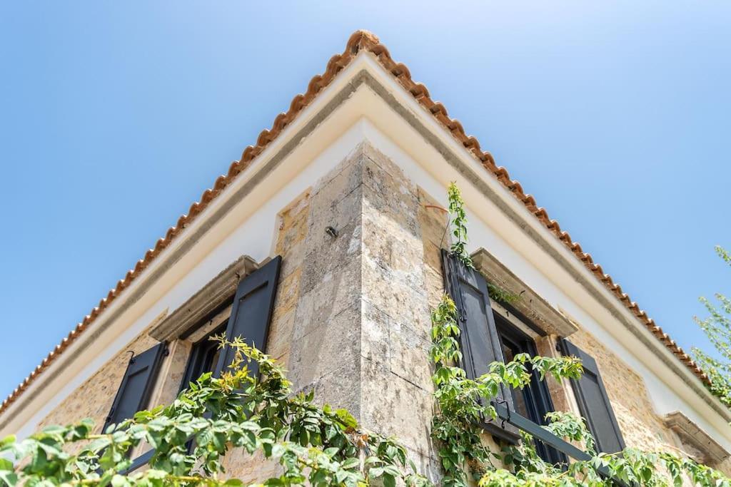 Villa Aiolia Kondoyenádha Exteriör bild